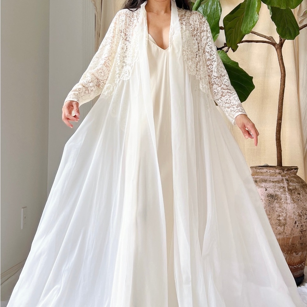 Wedding Gown / Robe Gossamer Vintage Nylon and Lace Dress - S-M - Picture 8 of 8